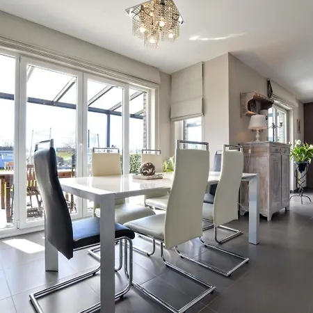 Modern With Private Garden In Awan